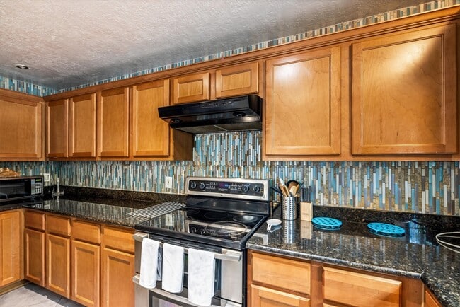 Photo - 5219 Avenue Q