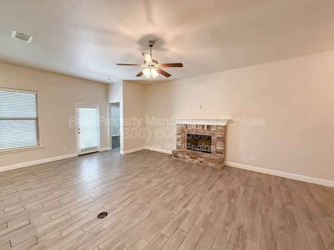 Photo - 13802 Avenue W