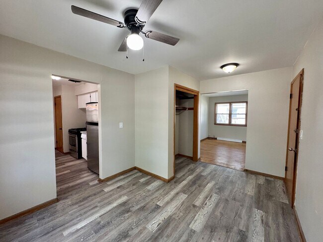 Photo - 5905 N 66th St Unidad 66th Lower