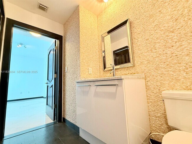 Photo - 900 Biscayne Blvd Unit 3803