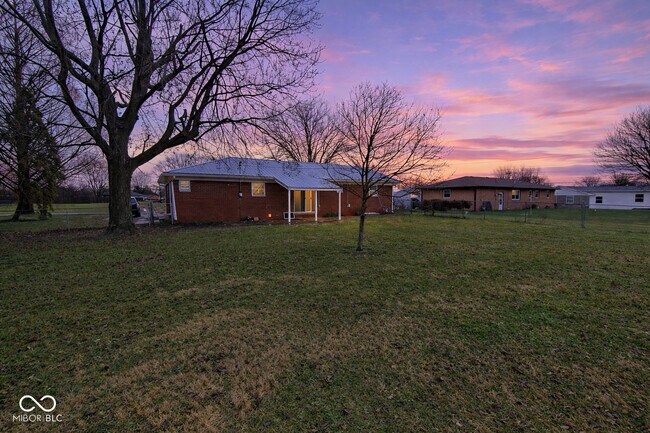 Photo - 2183 S Fairview Dr