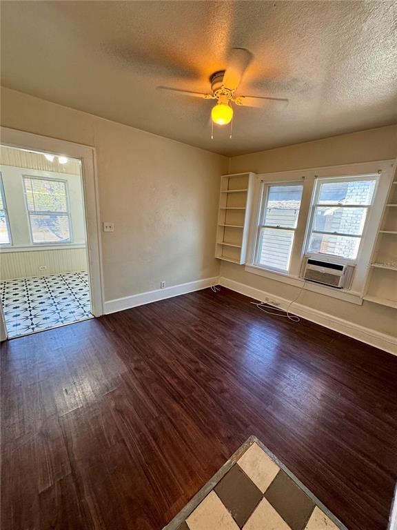 Photo - 610 1/2 14th St N Unidad 1/2