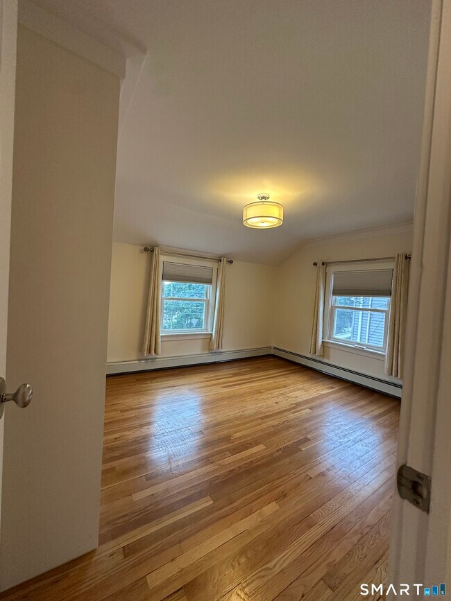 Photo - 424 Rockwell Ave