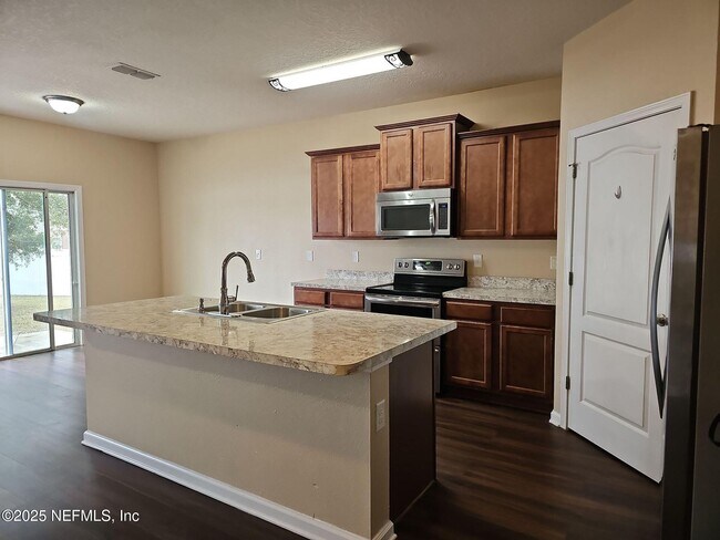 Photo - 1981 Rock Springs Way