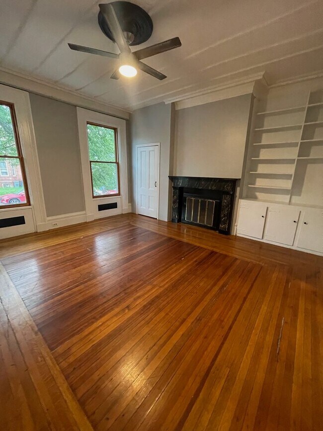 Photo - 151 Grand St Apartment Unit 2