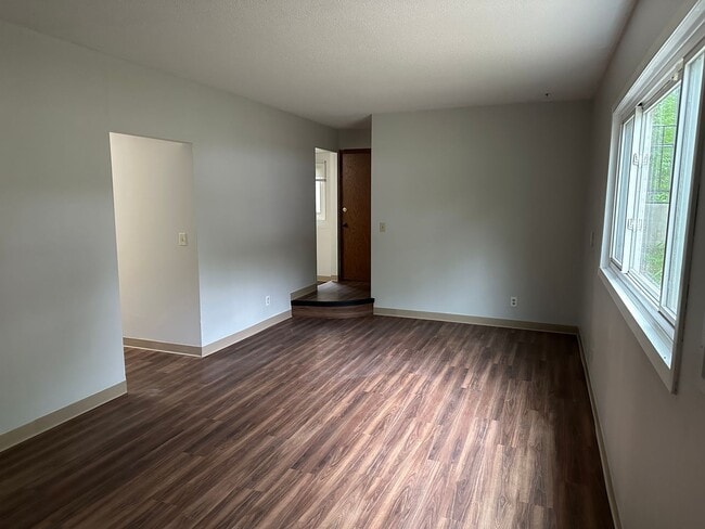 Photo - 1 bedroom 1 Bathroom Lower of Level Duplex...