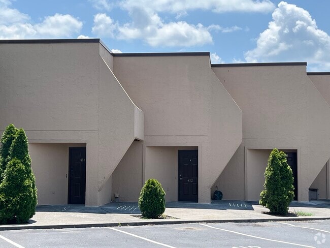 Building Photo - 412 Olympia Dr Unit 412 Olympia Drive Rental