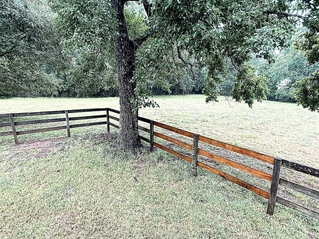 Photo - 5801 Sapp Rd