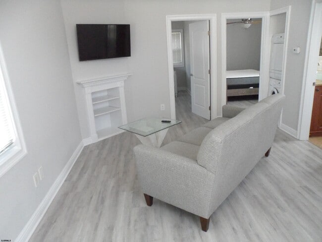 Photo - 11 S Jefferson Ave