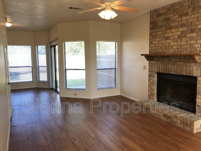 Photo - 8300 Bradford Edward Cove Unit B