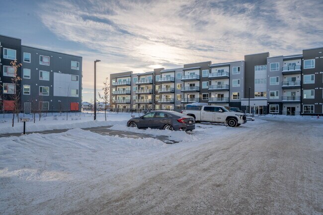 Photo - 33 Carringham Gate NW