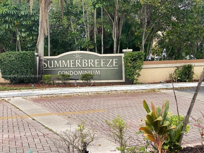 Building Photo - 9999 Summerbreeze Dr Unit 519
