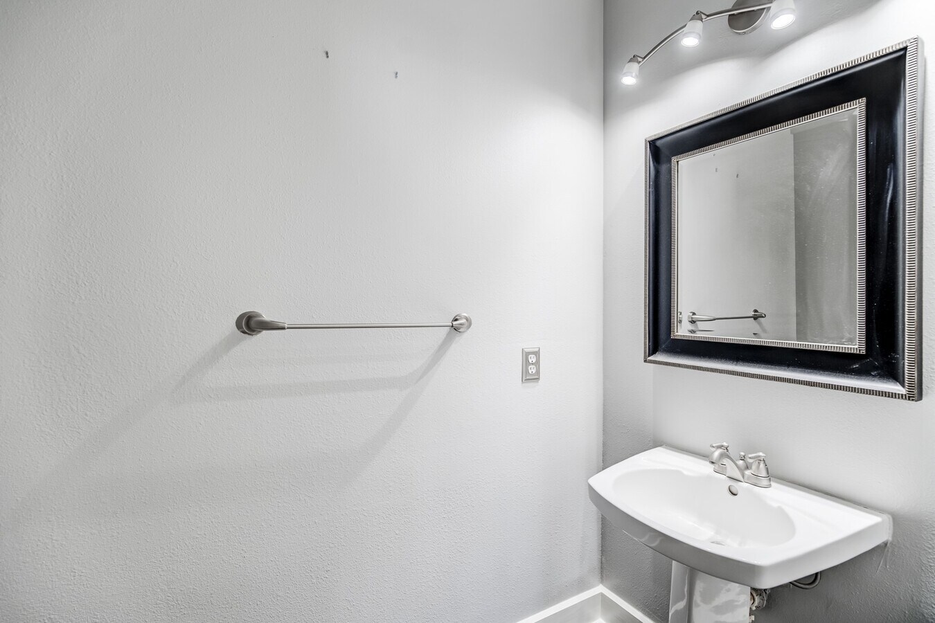 Photo - 11618 Snowmass Dr