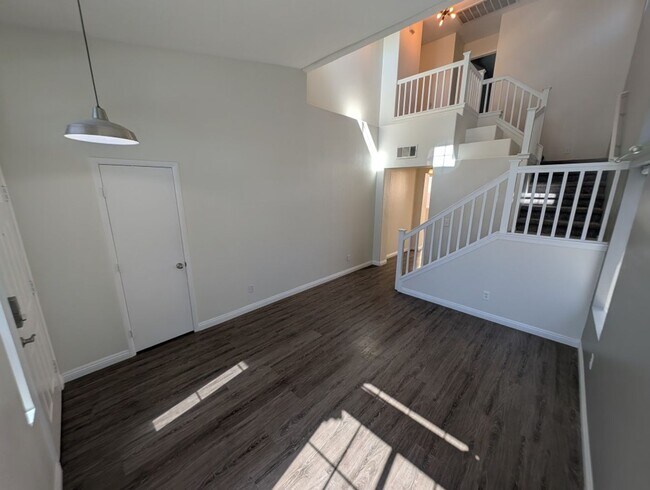 Photo - 4622 English Lavender Ave