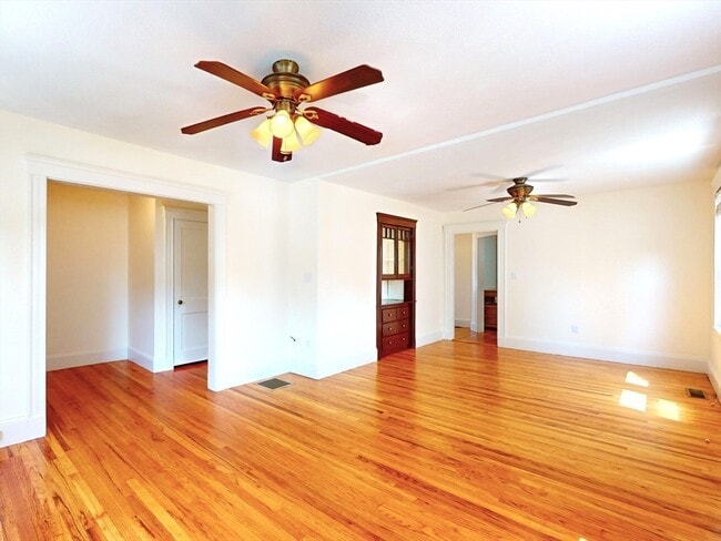 Photo - 25 Charlotte Rd