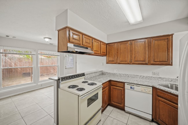 Photo - 10814 Sugar Hill Dr