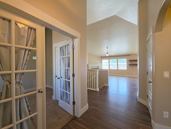 Photo - 2935 W 50 S