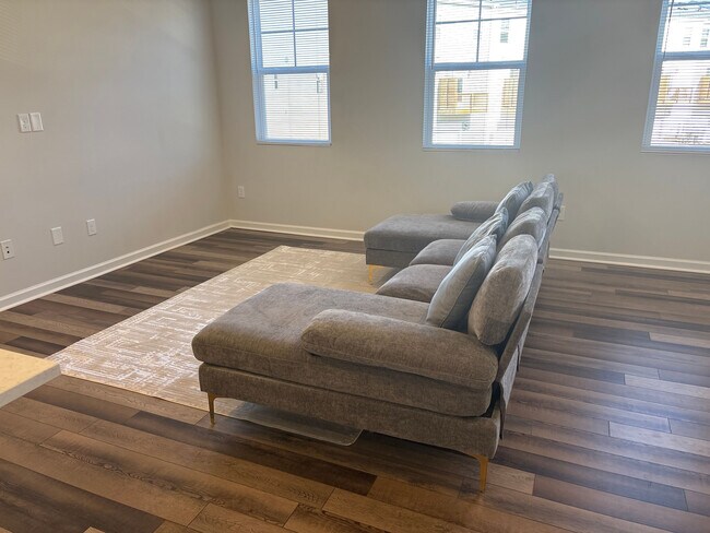 Room in Townhome on Hemlock Cone Wy