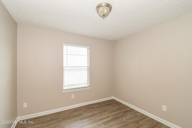 Photo - 5118 Somerton Ct