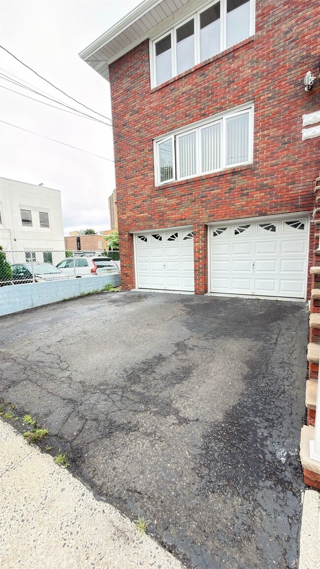 Photo - 9104 3rd Ave