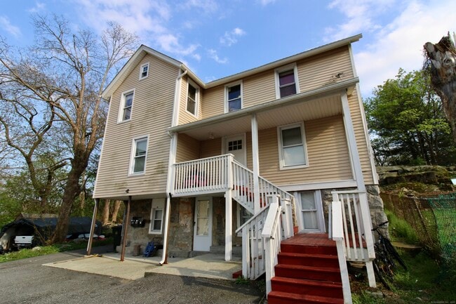 Building Photo - 38 Denison Ave Unit 2