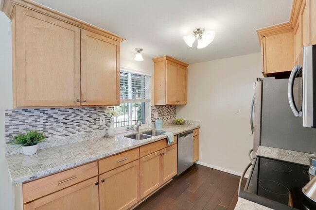 Photo - 12116 NE 137th Pl