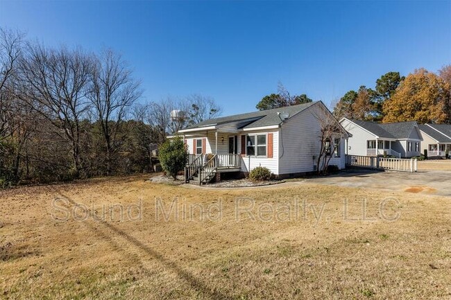 Photo - 700 Western Ave