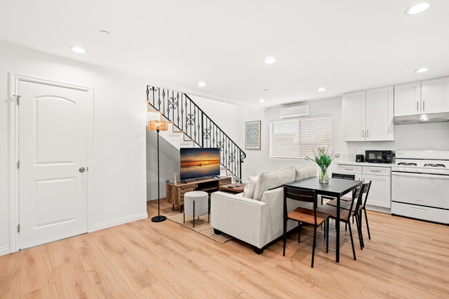 Building Photo - 1618 S 9th St Rental