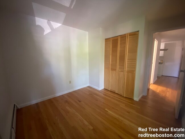 Photo - 142 Kenrick St Unit 3