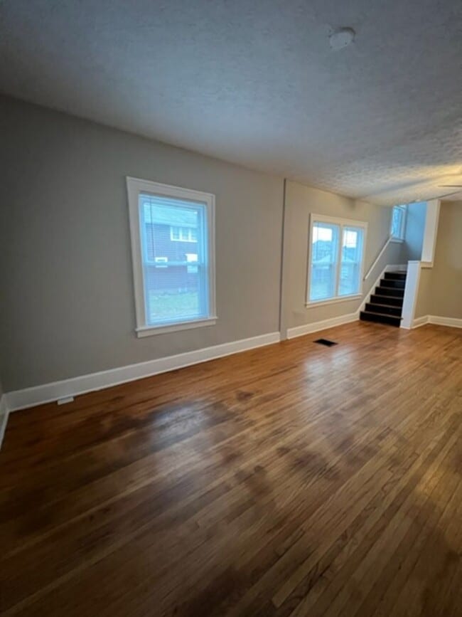 504-506-506 Sheldon Ave Unit 504 Sheldon Avenue