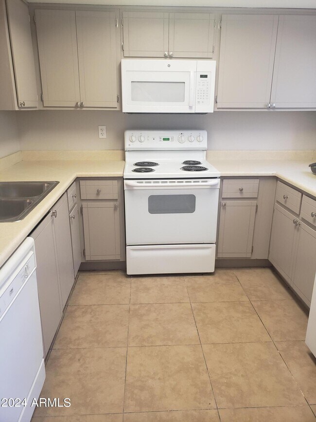 1601 W Sunnyside Dr Townhome Townhome Rental in Phoenix AZ