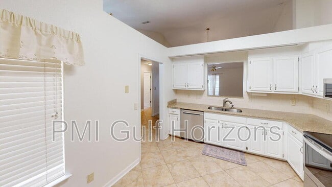 Photo - 318 Mirabelle Dr