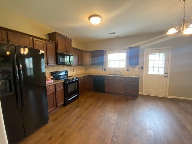 Photo - 210 Edgarton Way