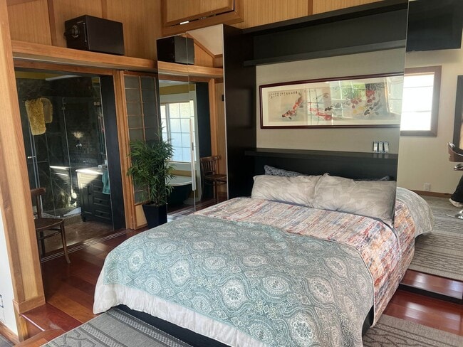 Photo - Cozy and Fully Furnished Burlingame Studio!