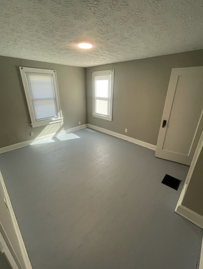 Photo - 146-148 N Haldy Ave Unit 148