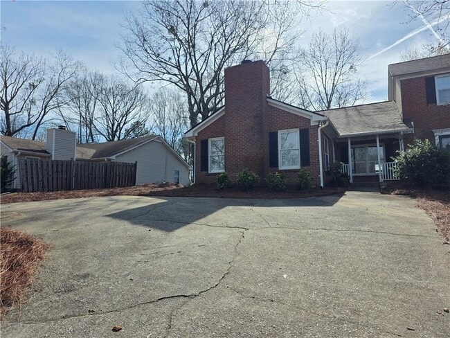 Photo - 1834 Cooper Lake Dr SE