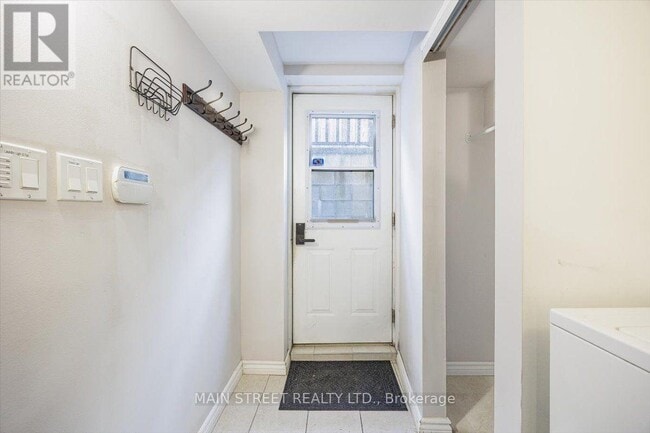 Photo - 10 Usherwood St