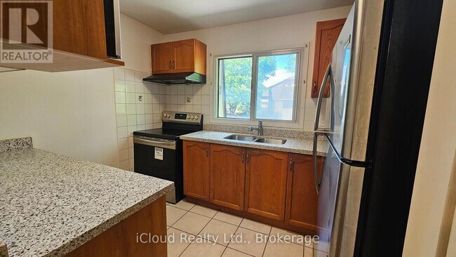 Photo - 371 Orton Park Rd