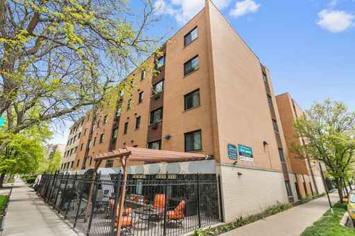 Building Photo - 6201 N Kenmore Ave Rental
