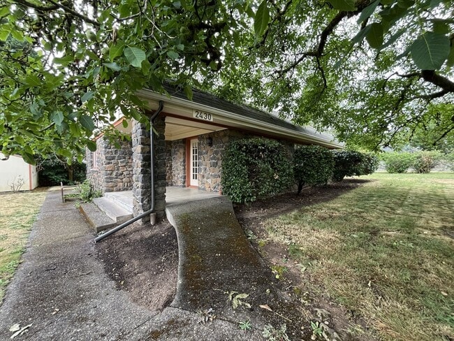 Building Photo - Charming Cottage Home with Timeless Character, Hardwood Floors, Flexible Living Spaces, and Expan...