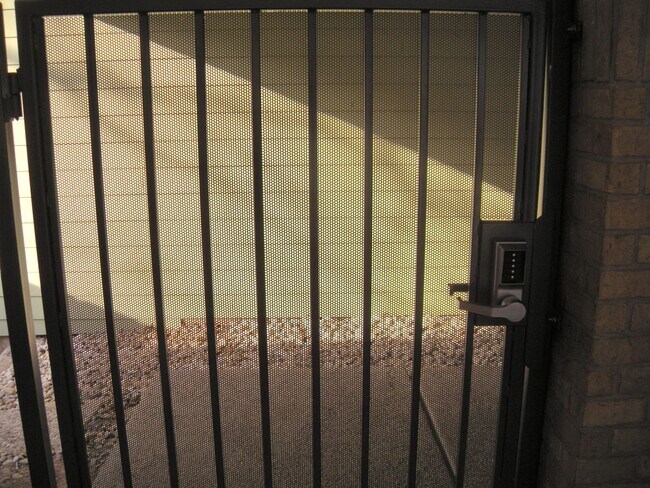 Photo - WONDERFUL WEST CAMPUS 1 BEDROOM - AVAILABLE AUGUST 2026 - OVERLOOK CONDOS - $1600 Unit 207