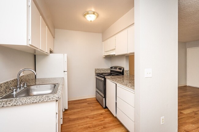 Photo - Redwoods at Mather Station Apartments