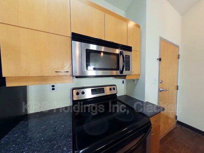 Photo - 1318 W Broad St Unidad Apt. 405