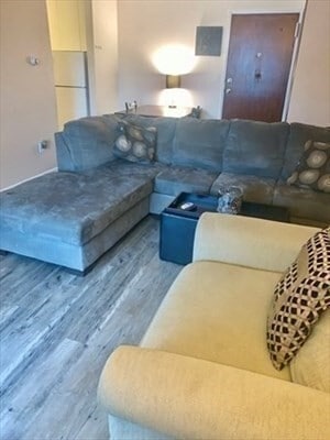 Photo - 140 Kenrick St Unidad 25