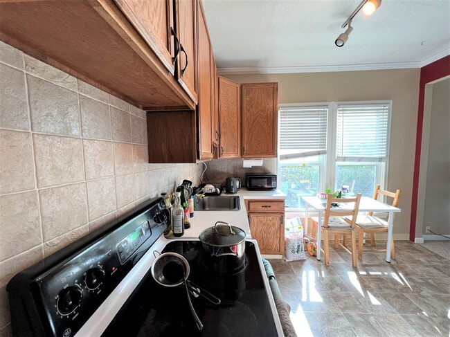 Photo - 2530 College Ave Unit 3