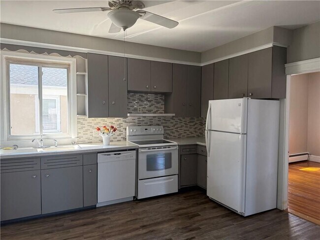 Photo - 10 Knight St