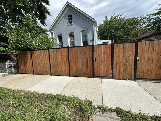 Photo - 2712 W 25th St