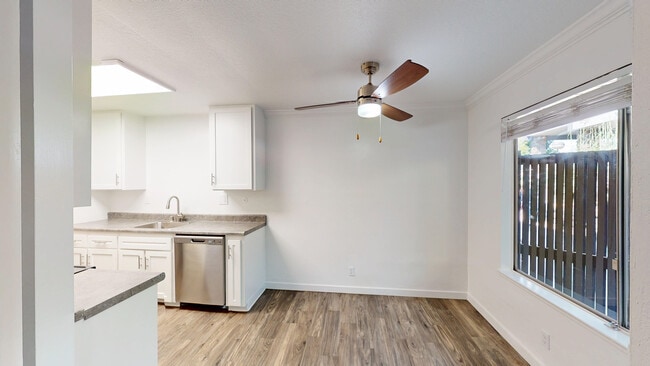 Photo - 823 Las Gallinas Ave Unit 107