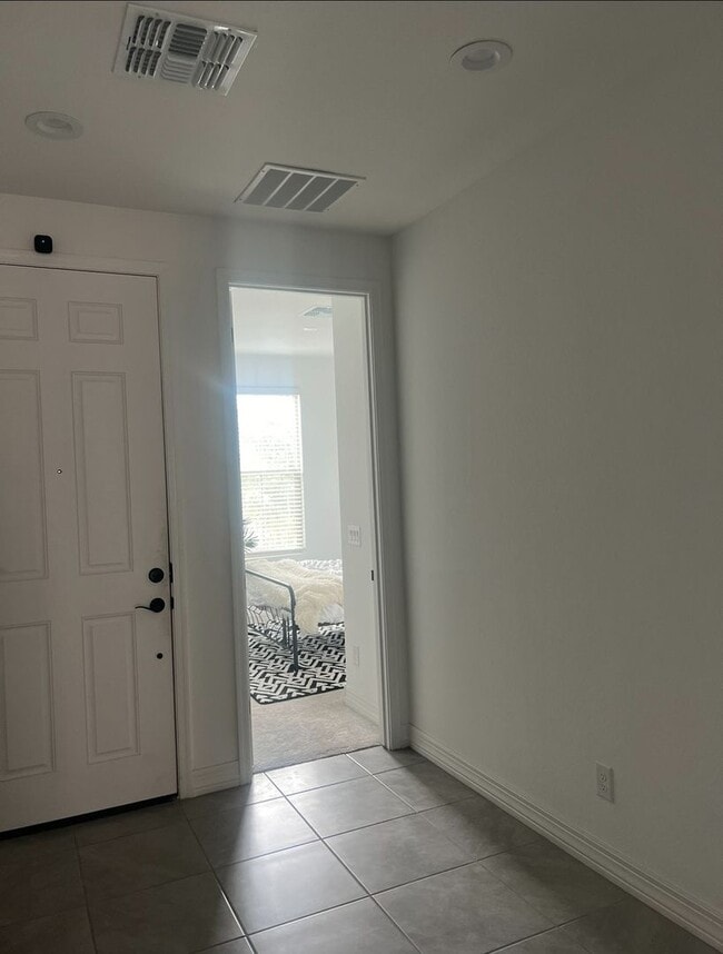 Photo - 2044 E Prairie Dog Dr