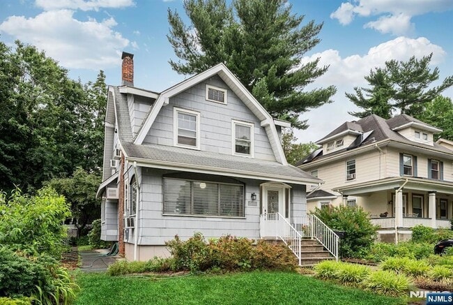 Photo - 133 Highwood Ave